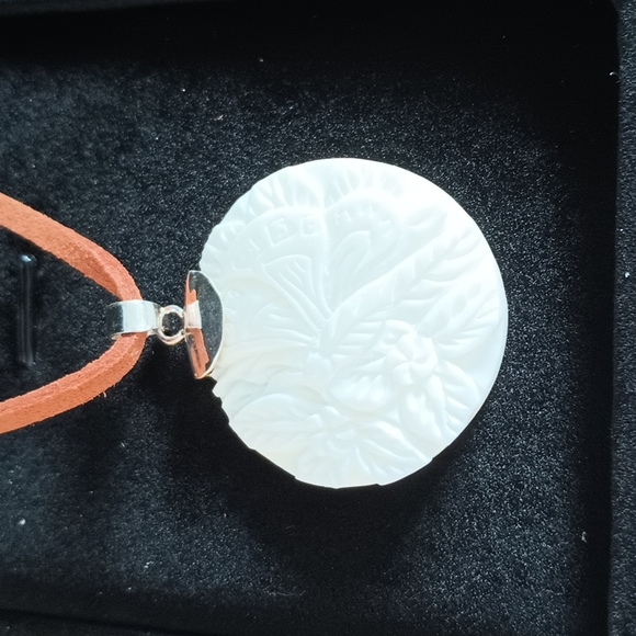 NIB BALI CARVED BONE DRAGONFLY NECKLACE - Picture 2 of 5